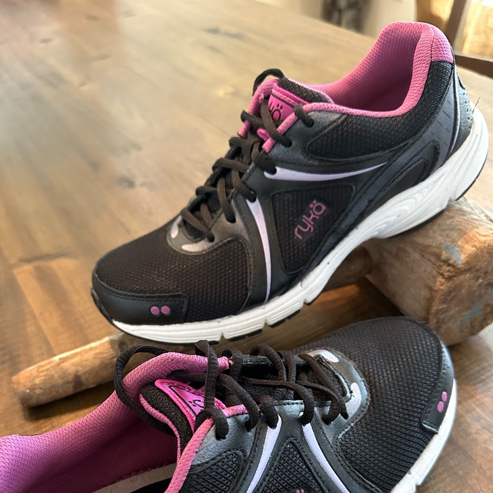 Ryka Women's Black and Purple Athletic Shoes